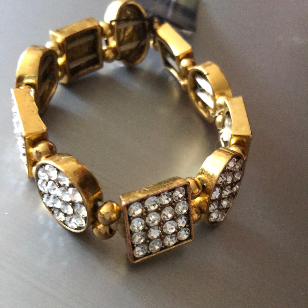 Jewelry - Picture 2 of 11
